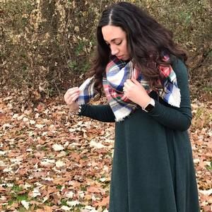 Meet your Posher, Cecilia